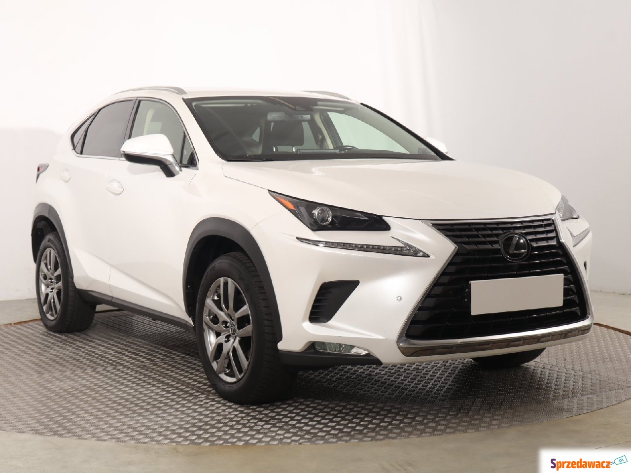 Lexus NX 2020