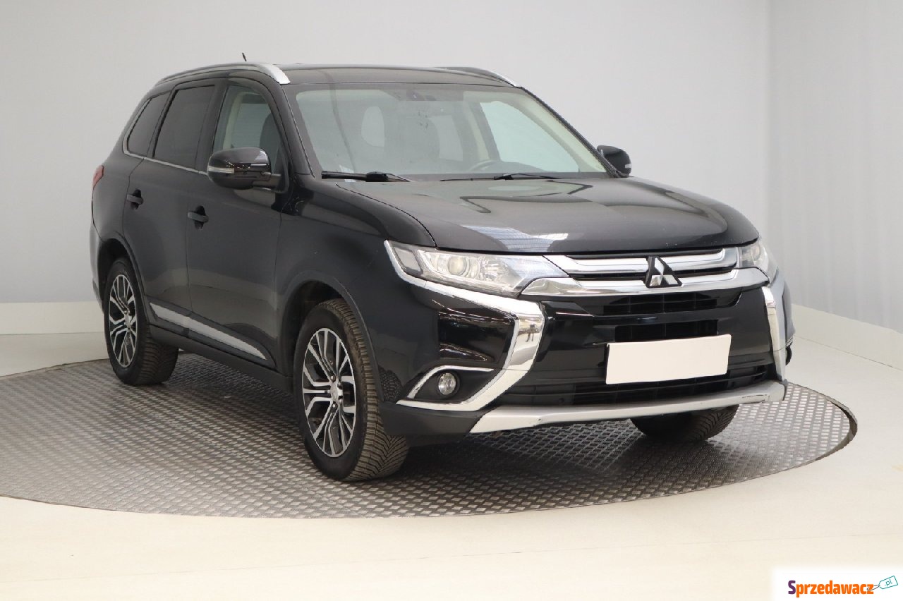 Mitsubishi Outlander 2016