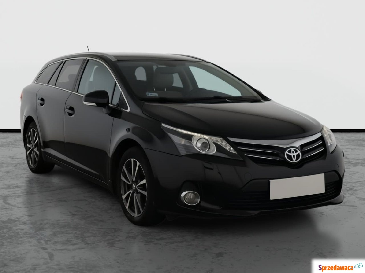 Toyota Avensis 2013