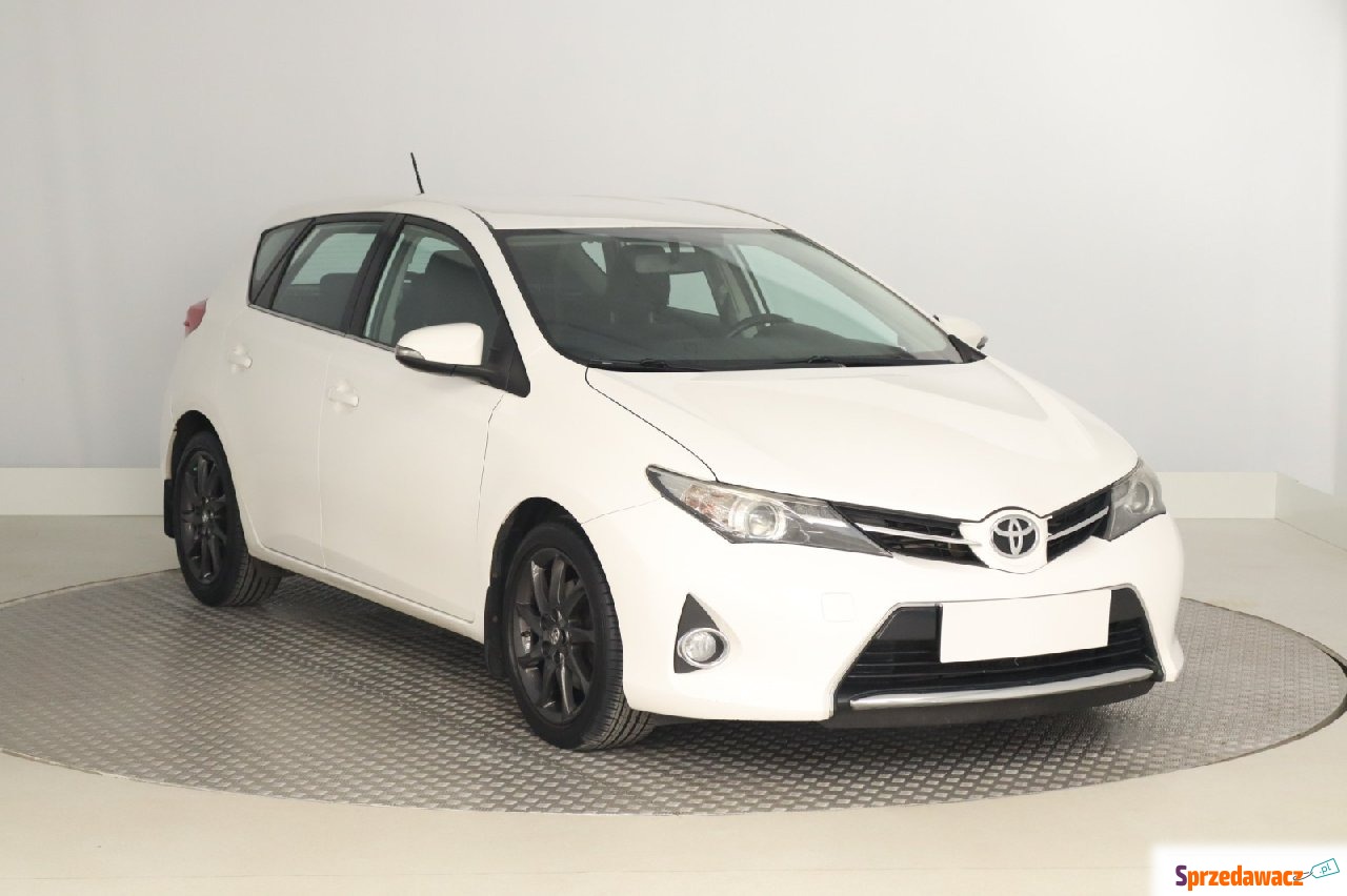 Toyota Auris 2014