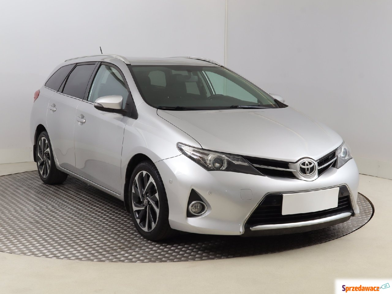 Toyota Auris 2014