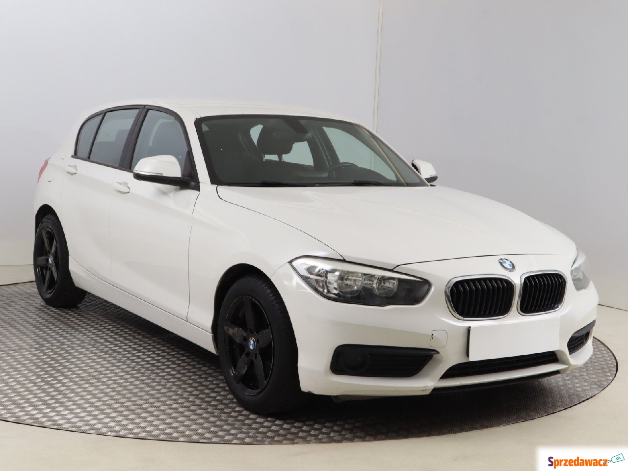 BMW Seria 1 2016