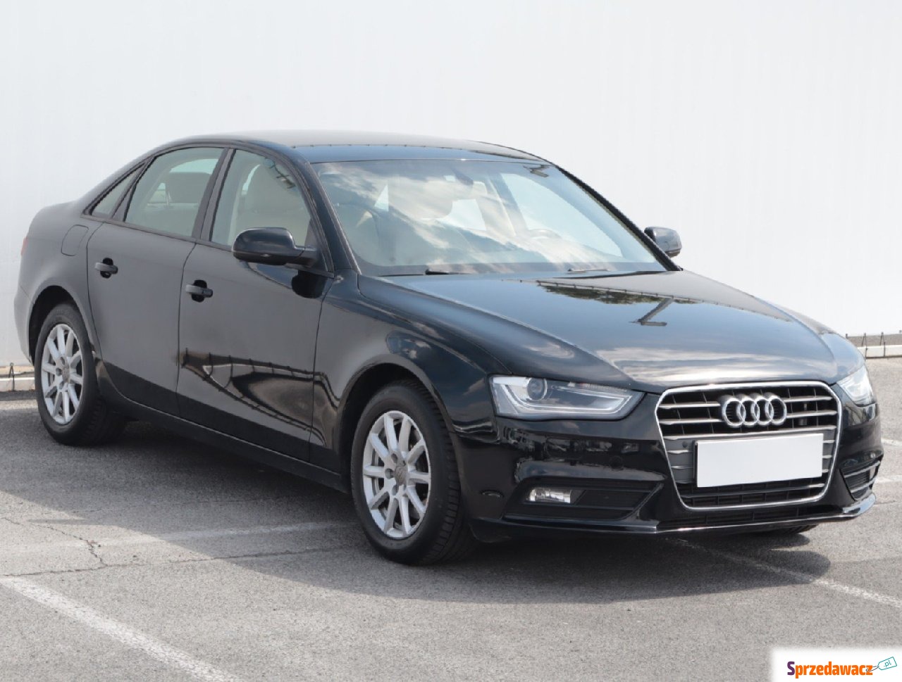 Audi A4 2014