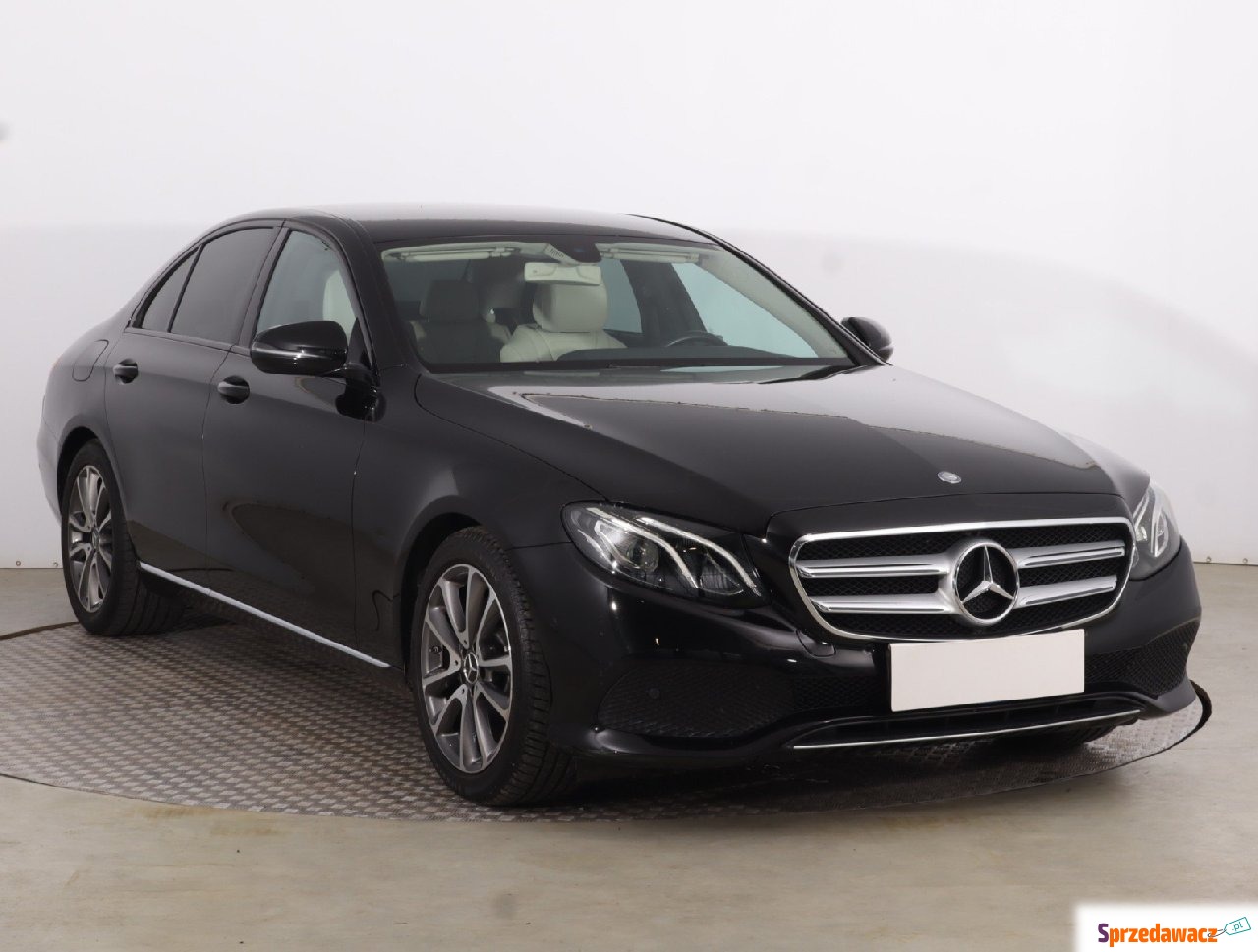 Mercedes - Benz E-klasa 2016