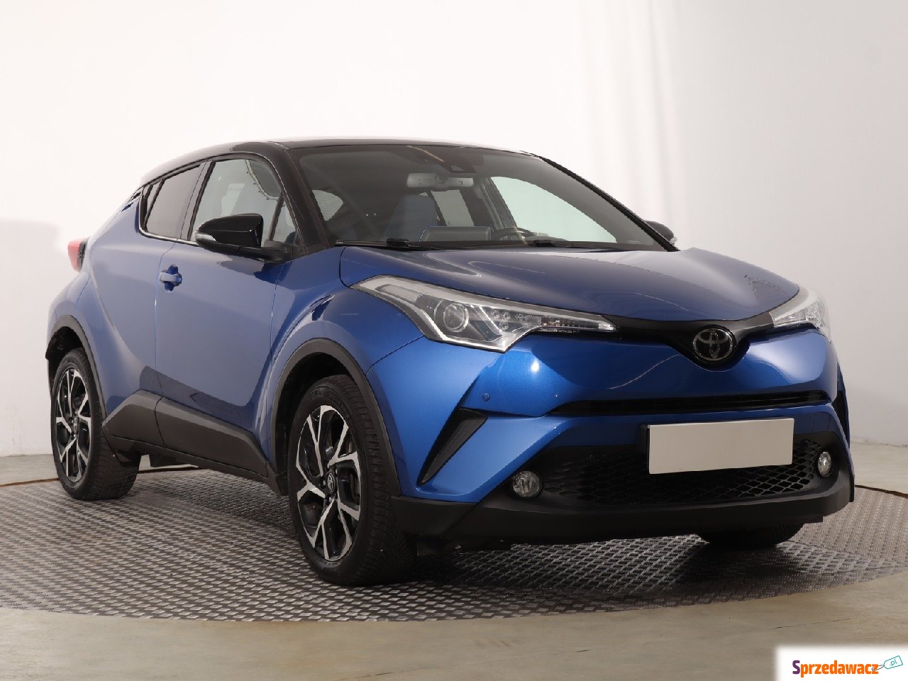 Toyota C-HR 2016