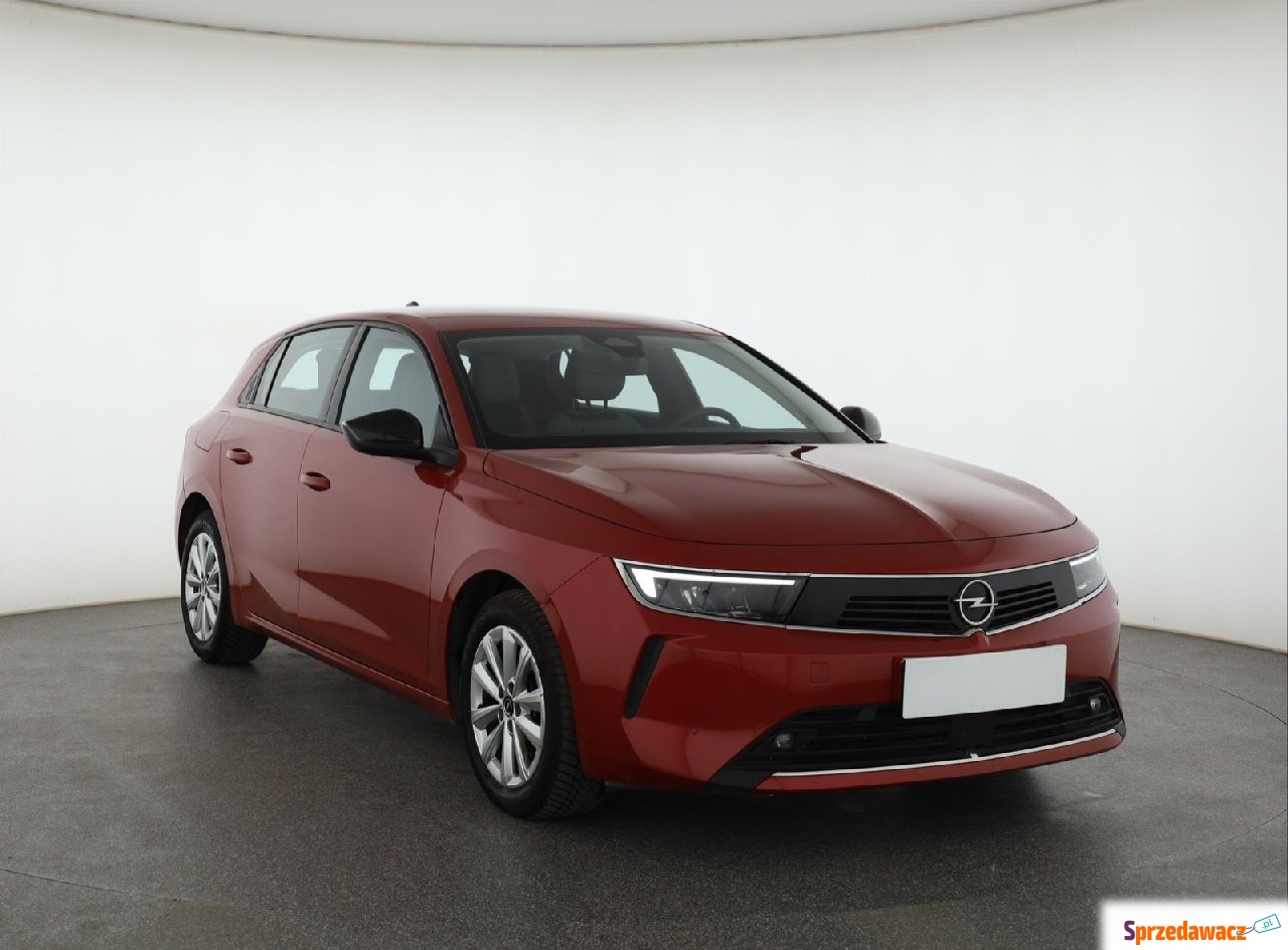 Opel Astra 2023