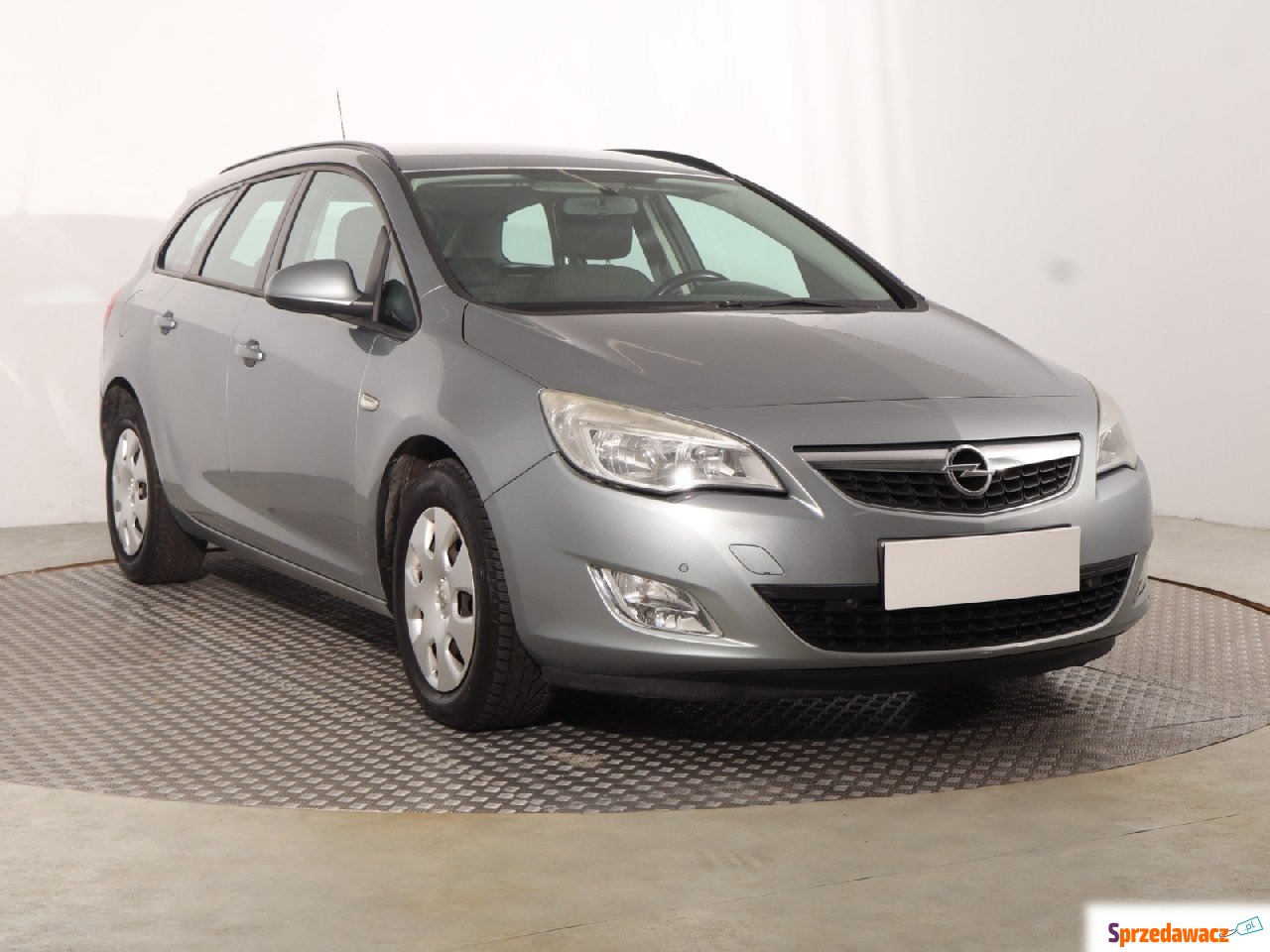 Opel Astra 2011