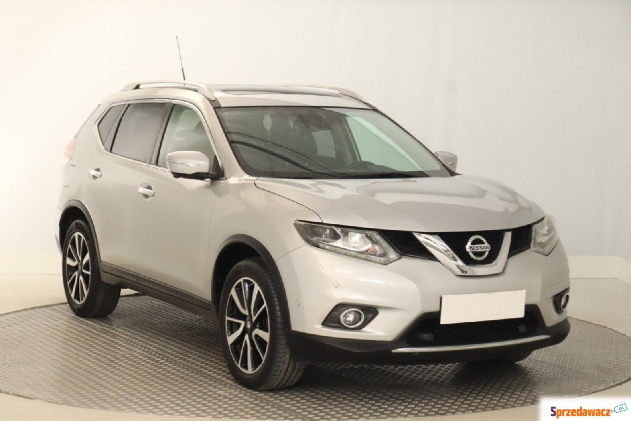 Nissan X-Trail 2015