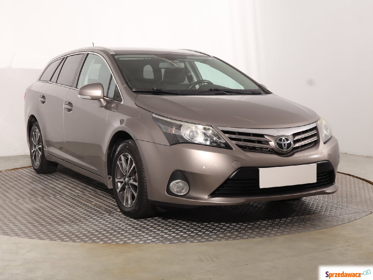 Toyota Avensis 2014