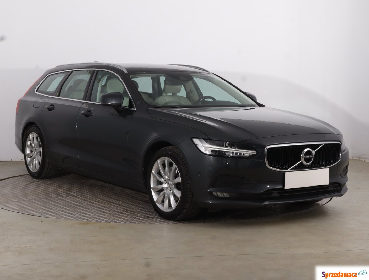 Volvo V90 D4 AWD (190KM), 2017