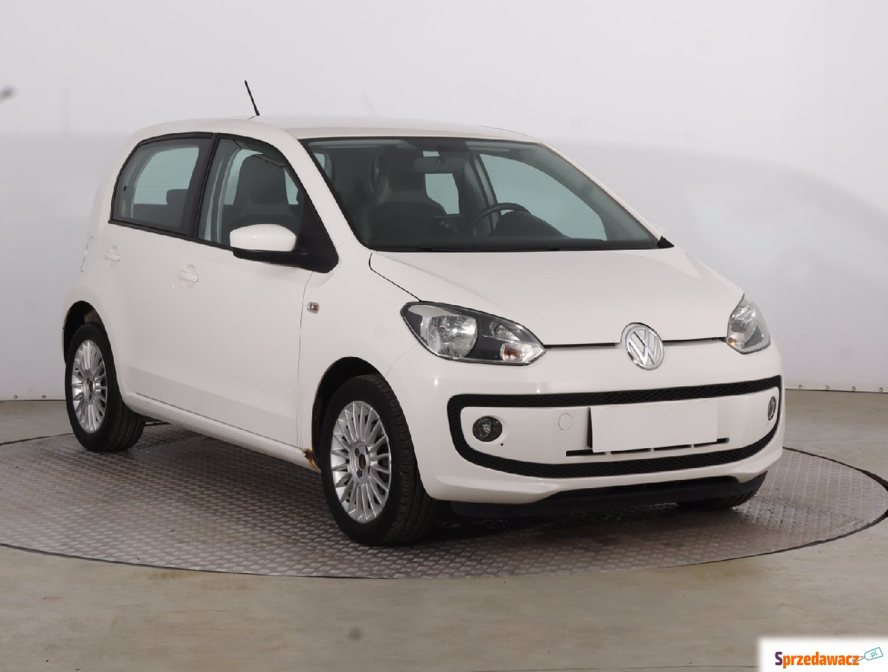 Volkswagen up! 2014