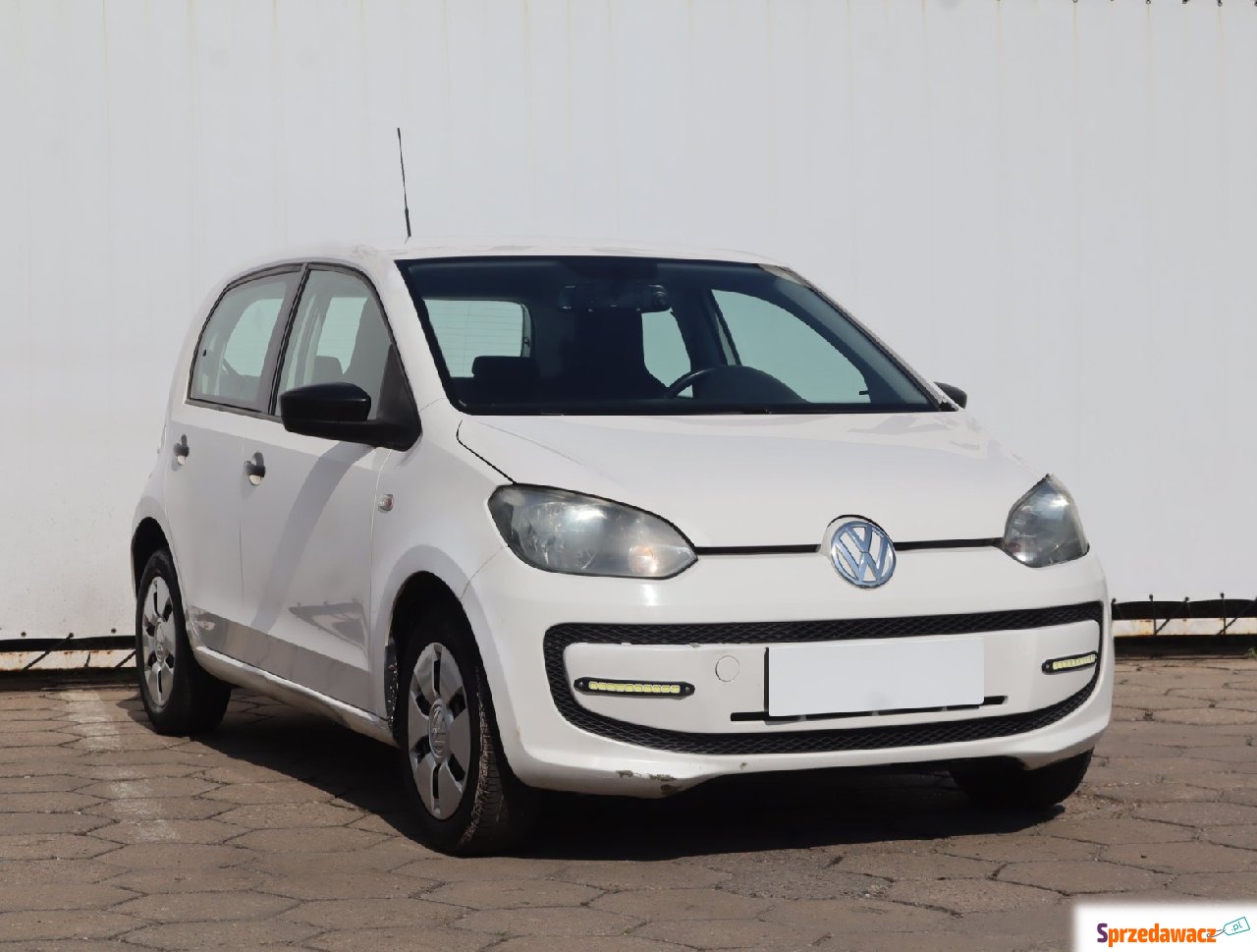 Volkswagen up! 2015