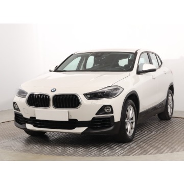 BMW   SUV 2020,  1.5 benzyna, automat - Na sprzedaż za 74 999 zł - Katowice - zdjęcie 3