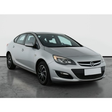 Opel Astra 1.4 T (140KM), 2016