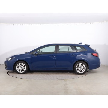 Toyota Corolla  Kombi 2019,  1.2 benzyna - Na sprzedaż za 40 999 zł - Katowice - zdjęcie 4