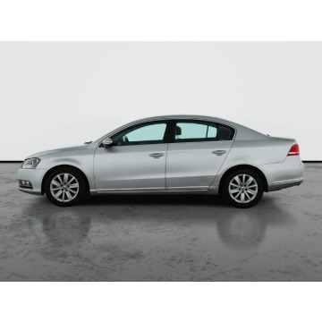 Volkswagen Passat  Liftback 2010,  1.8 benzyna - Na sprzedaż za 32 999 zł - Piaseczno - zdjęcie 4
