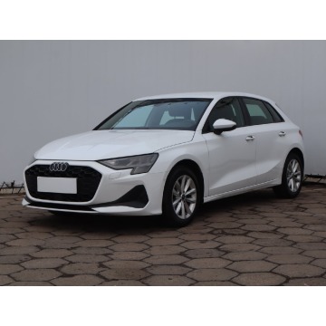 Audi A3  Hatchback 2025,  1.5 benzyna, automat - Na sprzedaż za 109 999 zł - Łódź - zdjęcie 3