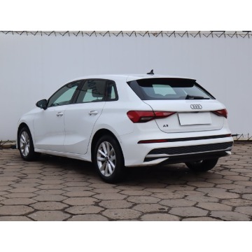 Audi A3  Hatchback 2025,  1.5 benzyna, automat - Na sprzedaż za 109 999 zł - Łódź - zdjęcie 6
