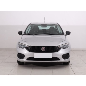Fiat Tipo  Liftback 2017,  1.4 benzyna - Na sprzedaż za 31 499 zł - Biała Podlaska - zdjęcie 2