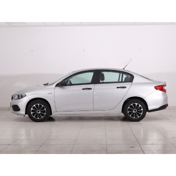 Fiat Tipo  Liftback 2017,  1.4 benzyna - Na sprzedaż za 31 499 zł - Biała Podlaska - zdjęcie 4