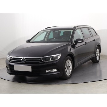 Volkswagen Passat  Kombi 2015,  1.6 diesel - Na sprzedaż za 29 499 zł - Zabrze - zdjęcie 3