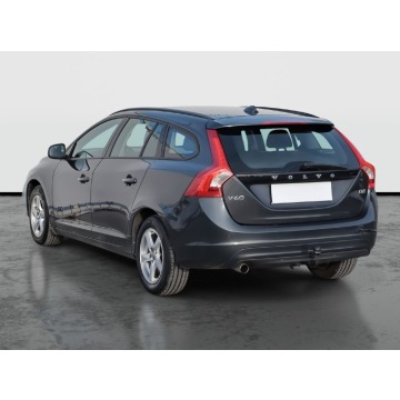 Volvo V60  Kombi 2016,  2.0 diesel - Na sprzedaż za 29 999 zł - Lublin - zdjęcie 6