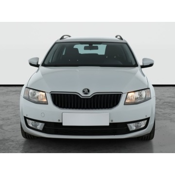 Skoda Octavia  Kombi 2016,  2.0 diesel, automat - Na sprzedaż za 37 999 zł - Piaseczno - zdjęcie 2