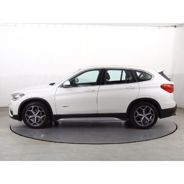 BMW X1  SUV 2016,  1.5 benzyna - Na sprzedaż za 57 999 zł - Katowice - zdjęcie 4