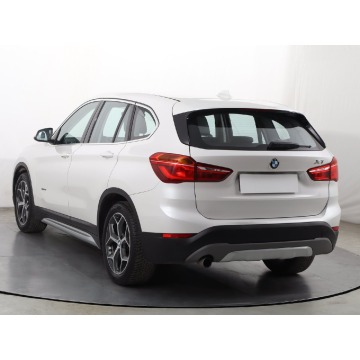 BMW X1  SUV 2016,  1.5 benzyna - Na sprzedaż za 57 999 zł - Katowice - zdjęcie 6
