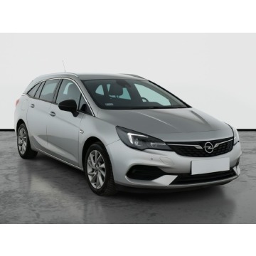 Opel Astra 1.2 Turbo (130KM), 2022