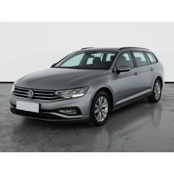 Volkswagen Passat  Kombi 2021,  2.0 diesel, automat - Na sprzedaż za 75 999 zł - Piaseczno - zdjęcie 3