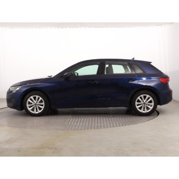 Audi A3  Hatchback 2021,  1.5 benzyna, automat - Na sprzedaż za 83 499 zł - Katowice - zdjęcie 4