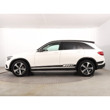 Mercedes - Benz GLC-klasa  SUV 2015,  2.0 benzyna, automat - Na sprzedaż za 78 499 zł - Katowice - zdjęcie 4