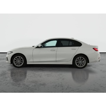 BMW Seria 3  Liftback 2023,  2.0 benzyna, automat - Na sprzedaż za 111 499 zł - Piła - zdjęcie 4