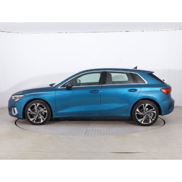 Audi A3  Hatchback 2021,  1.5 benzyna, automat - Na sprzedaż za 89 999 zł - Katowice - zdjęcie 4