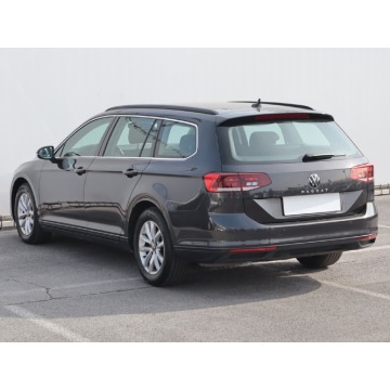 Volkswagen Passat  Kombi 2021,  1.5 benzyna, automat - Na sprzedaż za 63 999 zł - Lublin - zdjęcie 6