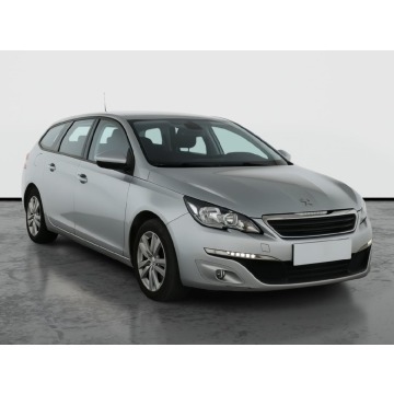 Peugeot 308 1.2 e-THP (110KM), 2015