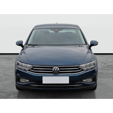 Volkswagen Passat  Liftback 2021,  2.0 diesel, automat - Na sprzedaż za 59 999 zł - Lublin - zdjęcie 2