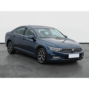 VW Passat 2.0 TDI (150KM), 2021