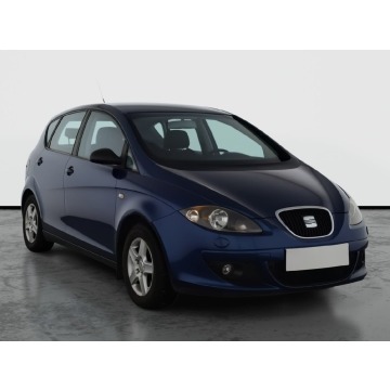 Seat Altea  SUV 2004,  1.6 benzyna - Na sprzedaż za 13 499 zł - Piaseczno - zdjęcie 1