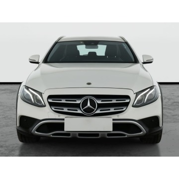 Mercedes - Benz E-klasa  Kombi 2017,  2.0 diesel, automat - Na sprzedaż za 99 999 zł - Szczecinek - zdjęcie 2