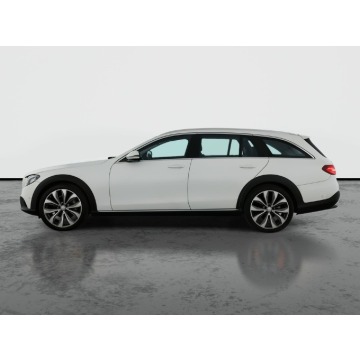 Mercedes - Benz E-klasa  Kombi 2017,  2.0 diesel, automat - Na sprzedaż za 99 999 zł - Szczecinek - zdjęcie 4