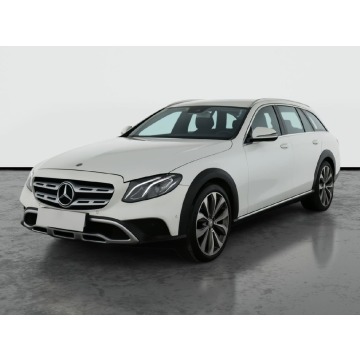 Mercedes - Benz E-klasa  Kombi 2017,  2.0 diesel, automat - Na sprzedaż za 99 999 zł - Szczecinek - zdjęcie 3