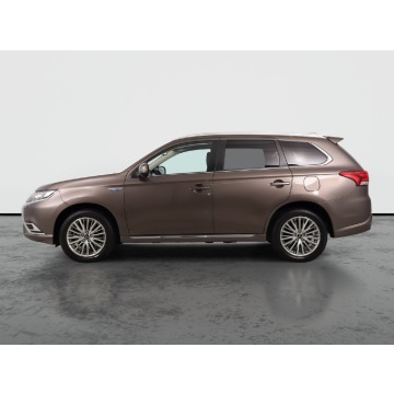 Mitsubishi Outlander  SUV 2020,  2.4 benzyna, automat - Na sprzedaż za 91 999 zł - Katowice - zdjęcie 4