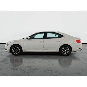 Skoda Superb  Hatchback 2019,  1.5 benzyna, automat - Na sprzedaż za 54 999 zł - Żagań - zdjęcie 4