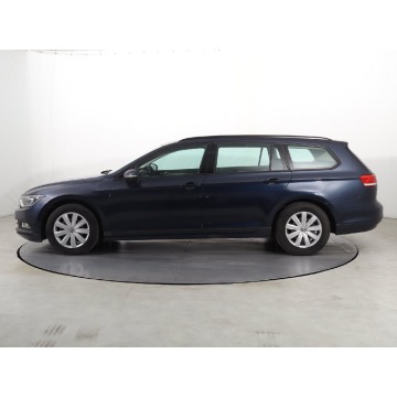 Volkswagen Passat  Kombi 2016,  2.0 diesel - Na sprzedaż za 41 999 zł - Katowice - zdjęcie 4