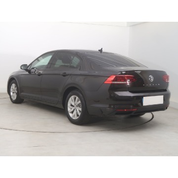 Volkswagen Passat  Liftback 2020,  1.5 benzyna, automat - Na sprzedaż za 66 999 zł - Bielany Wrocławskie - zdjęcie 6