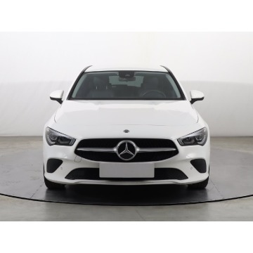 Mercedes - Benz CLA-klasa  Kombi 2020,  1.3 benzyna, automat - Na sprzedaż za 74 999 zł - Katowice - zdjęcie 2