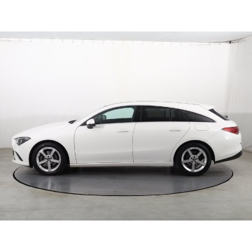 Mercedes - Benz CLA-klasa  Kombi 2020,  1.3 benzyna, automat - Na sprzedaż za 74 999 zł - Katowice - zdjęcie 4