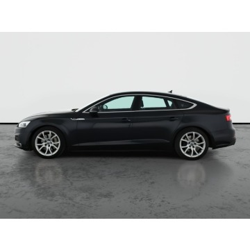 Audi A5  Liftback 2017,  2.0 benzyna, automat - Na sprzedaż za 94 999 zł - Piaseczno - zdjęcie 4